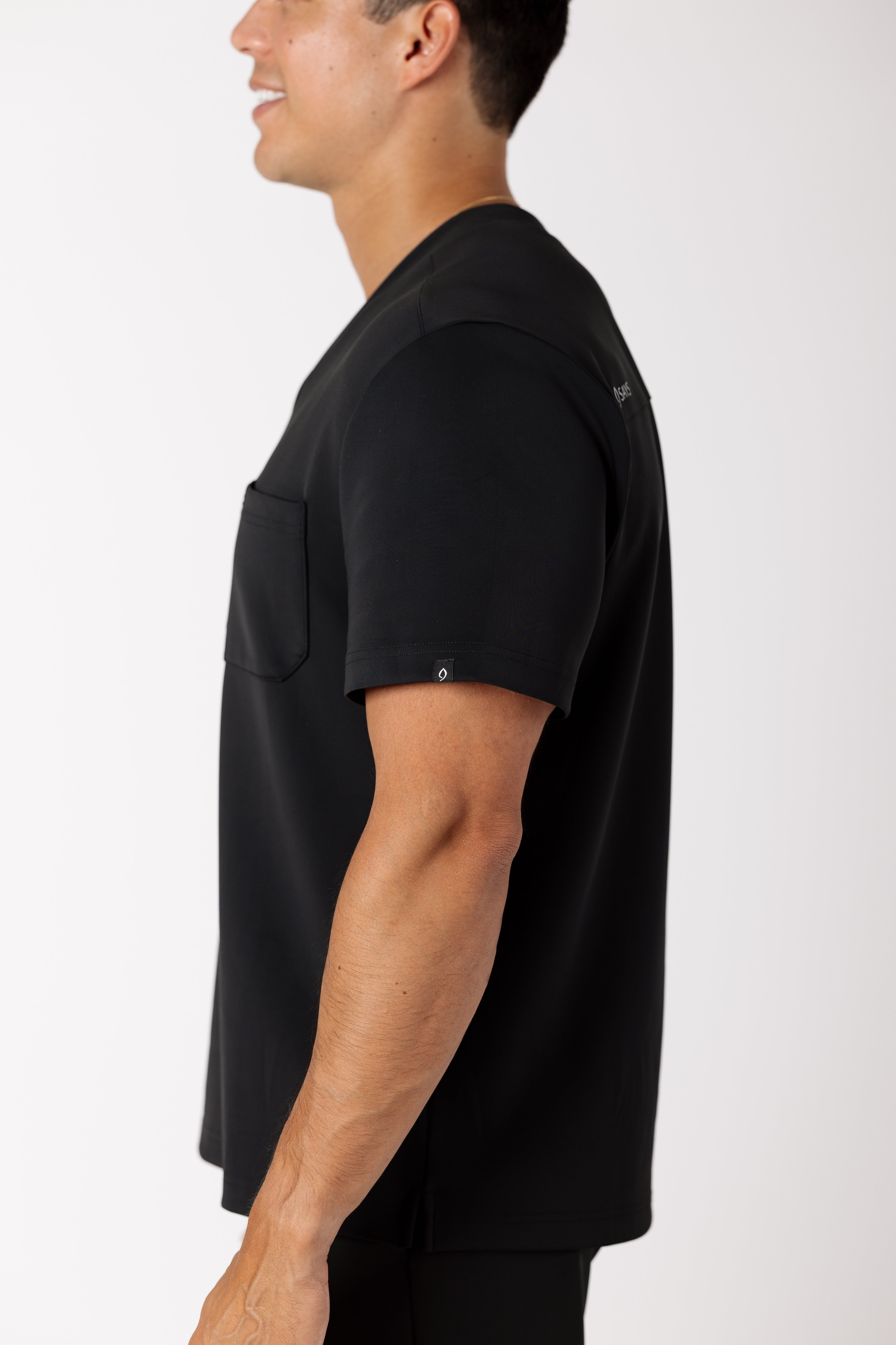 Roberto Core Top men's premium scrub top in Jet Black